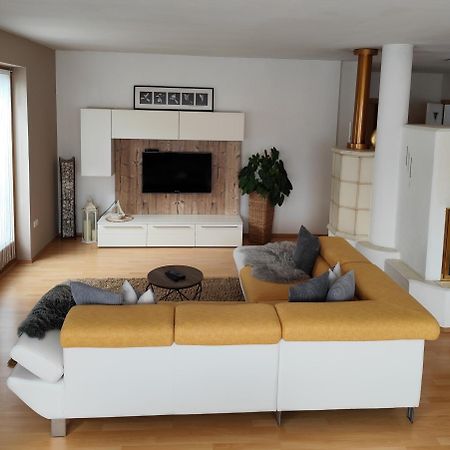 Apartment 66 - Stylisches Apartment Mit Balkon & Toplage In Brixen Bagian luar foto